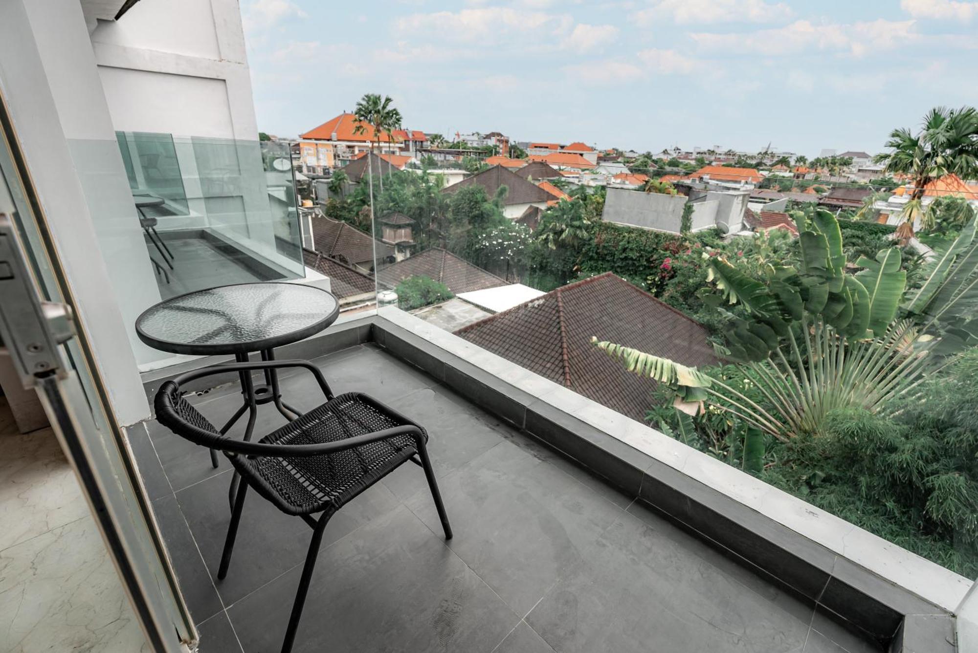 The Capital Hotel And Resort Seminyak Exterior foto