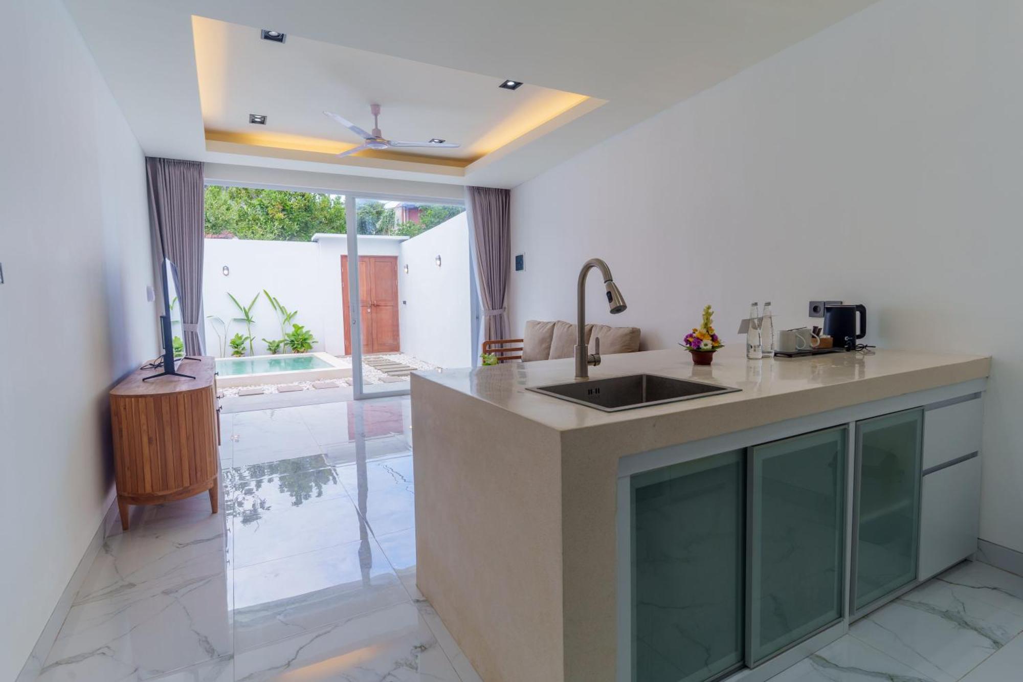 The Capital Hotel And Resort Seminyak Exterior foto
